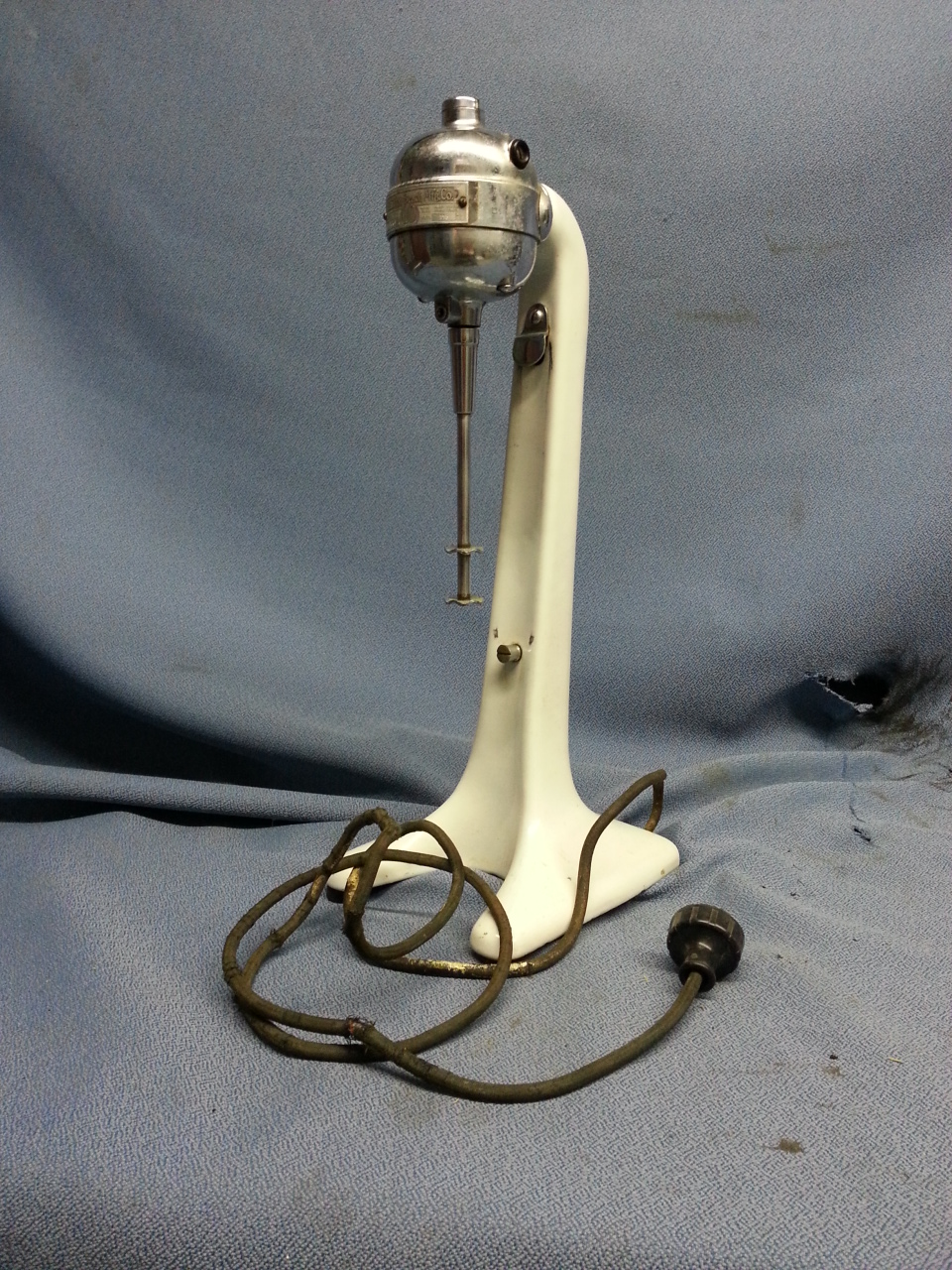 Antique Hamilton Beach Milkshake Mixer, Model 10 Allsold.ca Buy